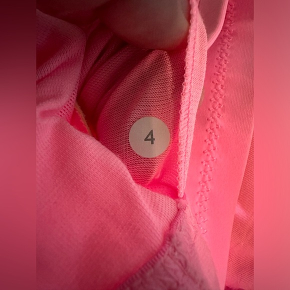 Lululemon Back on Track Pink Tank- size 4 - Picture 3 of 4